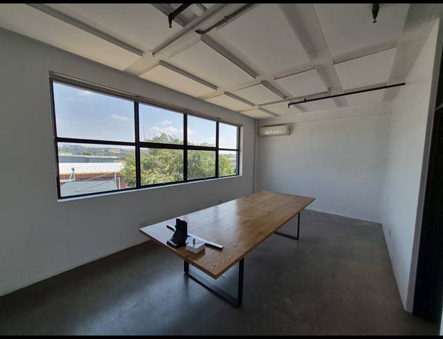180M² OFFICE TO LET IN KRAMERVILLE